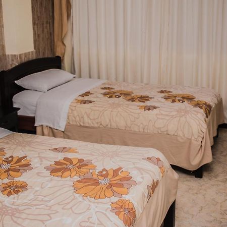 Hotel Oro Negro Puyo Dış mekan fotoğraf