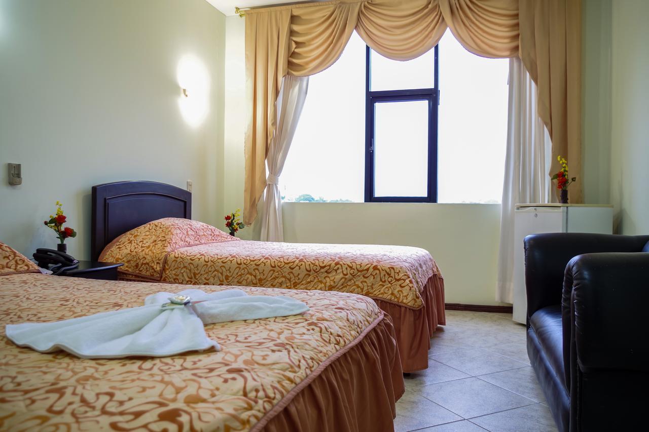 Hotel Oro Negro Puyo Dış mekan fotoğraf